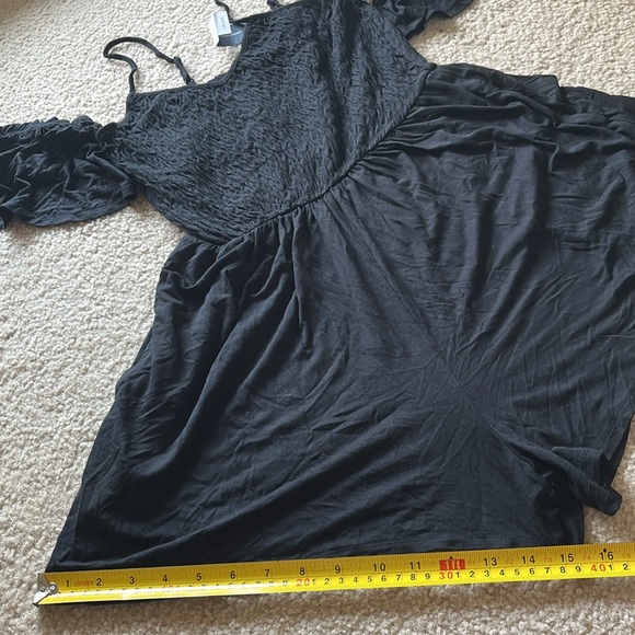 American Eagle Cold-Shoulder Romper - Picture 5 of 6